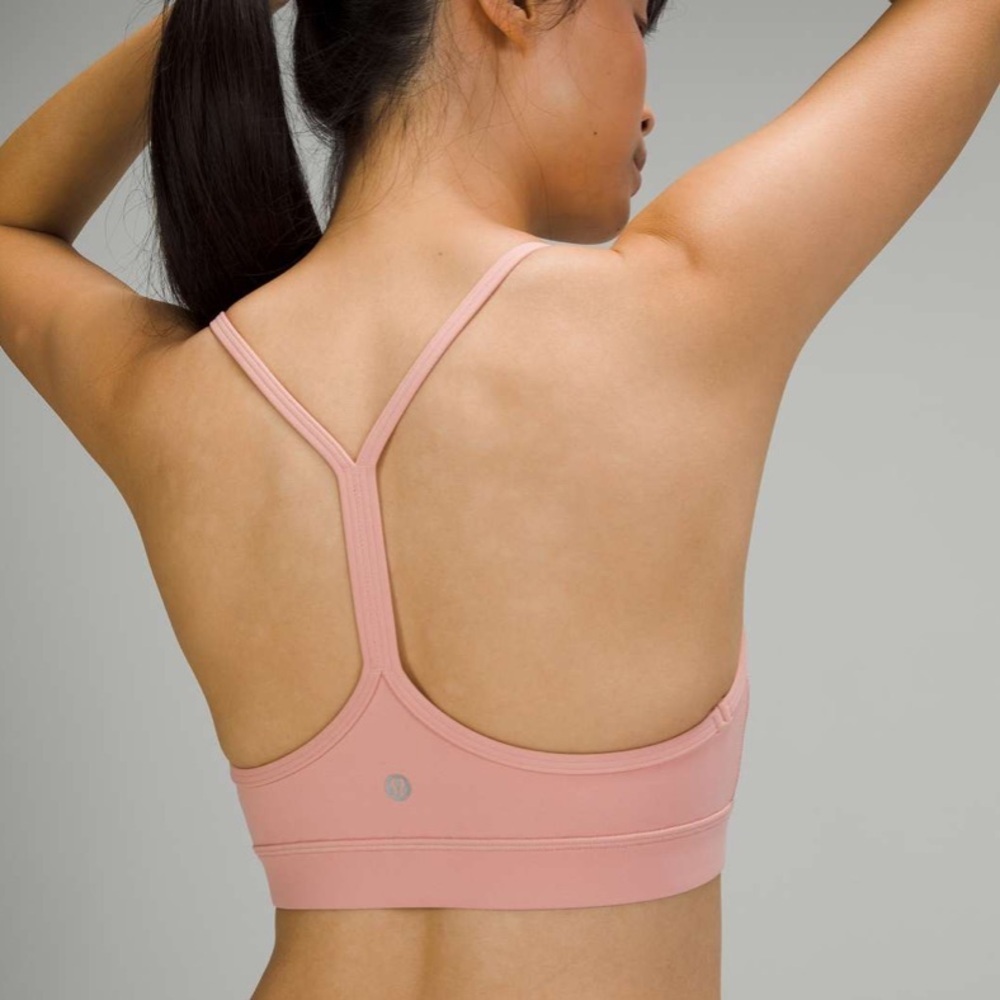 Lululemon Women’s Flow Y Bra Nulu Light Support A-C Cups Size 6 Pink Puff